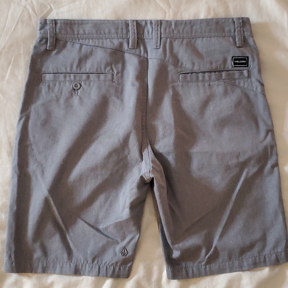 Volcom Shorts - Picture 2 of 4